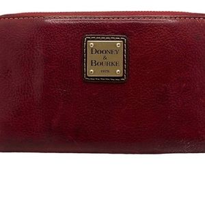 DOONEY & BOURKE Zip Around Wallet